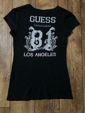 Vintage Women Guess T-Shirt